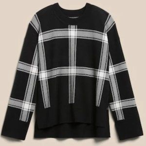 Banana Republic Black & White Plaid Sweater